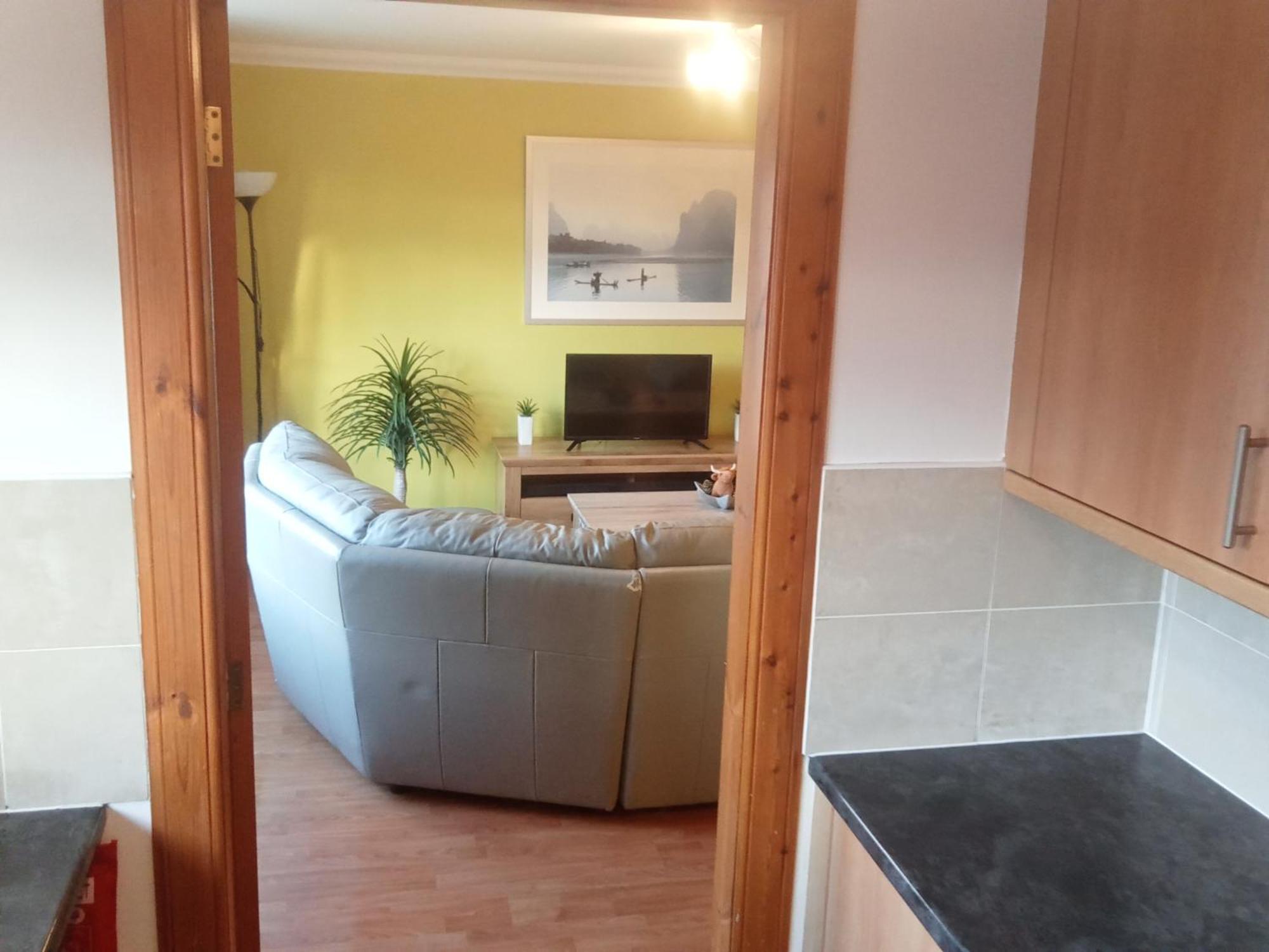 Family Friendly Apartment ฟอร์ตวิลเลียม ภายนอก รูปภาพ