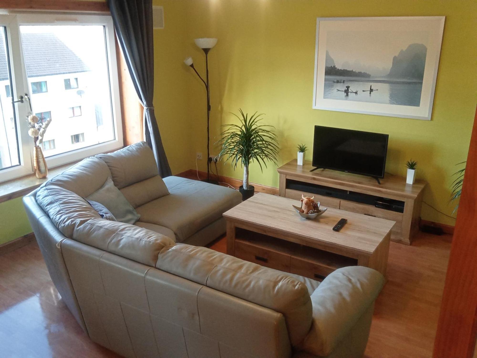 Family Friendly Apartment ฟอร์ตวิลเลียม ภายนอก รูปภาพ